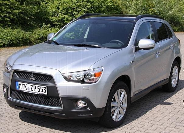 Mitsubishi tritt mit dem ASX (ab 17.990 Euro), der wahlweise auch mit Allradantrieb zu haben ist, gegen die etablierten Wettbewerber Ford Kuga, Hyundai iX35, Skoda Yeti, VW Tiguan und Toyota RAV4 an. Foto: unitedpictures/auto-reporter.net